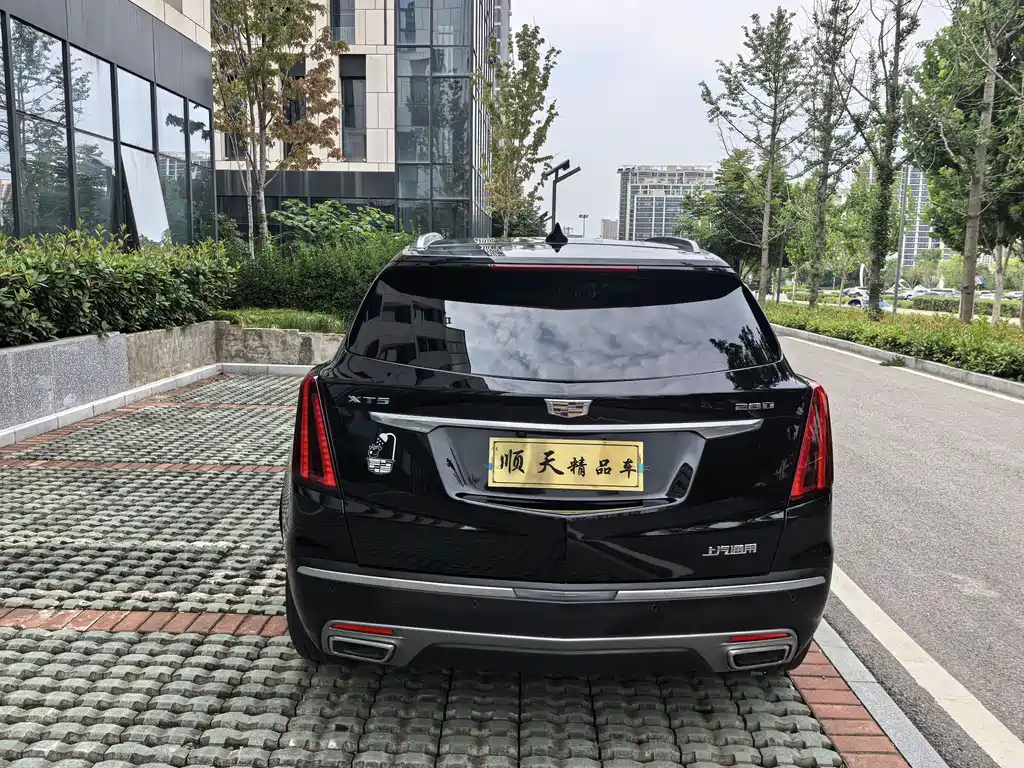 Cadillac XT5 2020 — фото 6