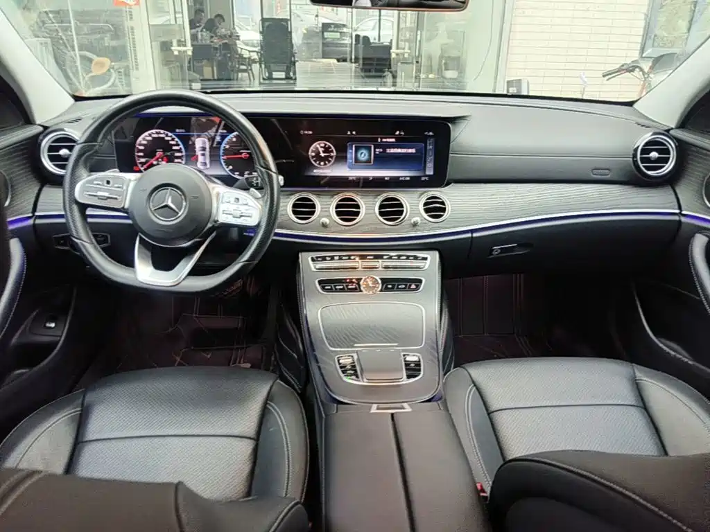 Mercedes-Benz E-Class 2020 — фото 10