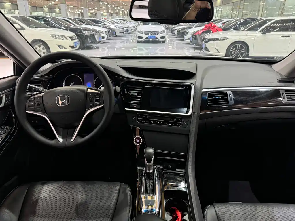 Honda Spirior 2018 — фото 7