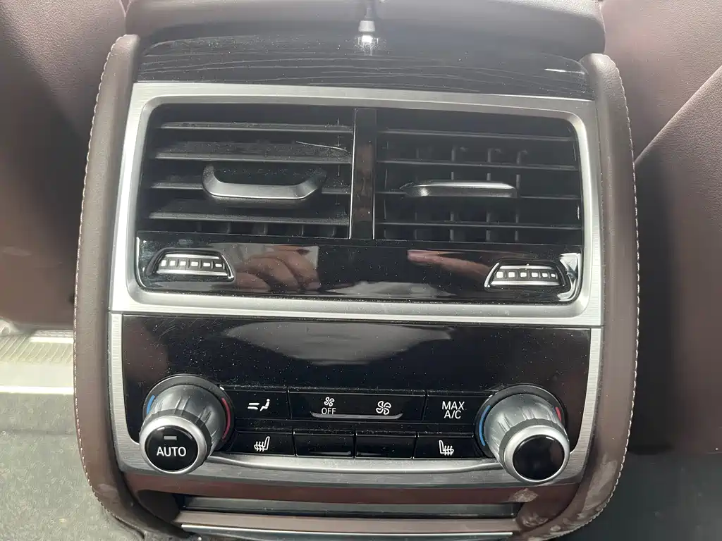 BMW 7 Series 2020 — фото 16
