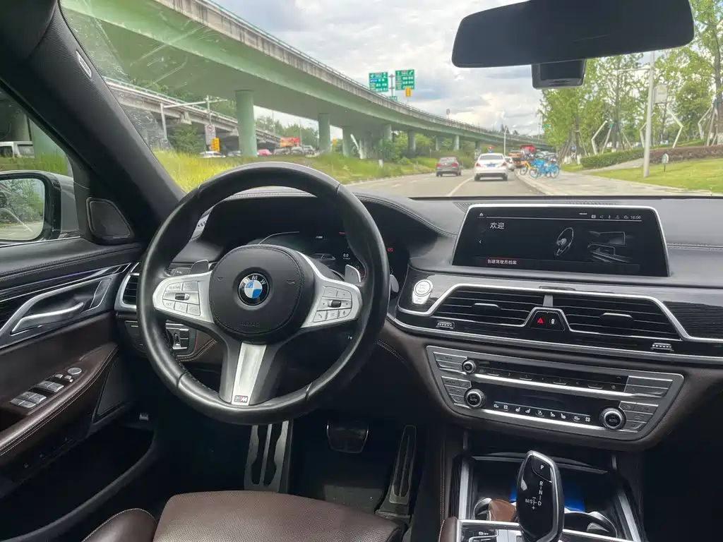 BMW 7 Series 2020 — фото 14