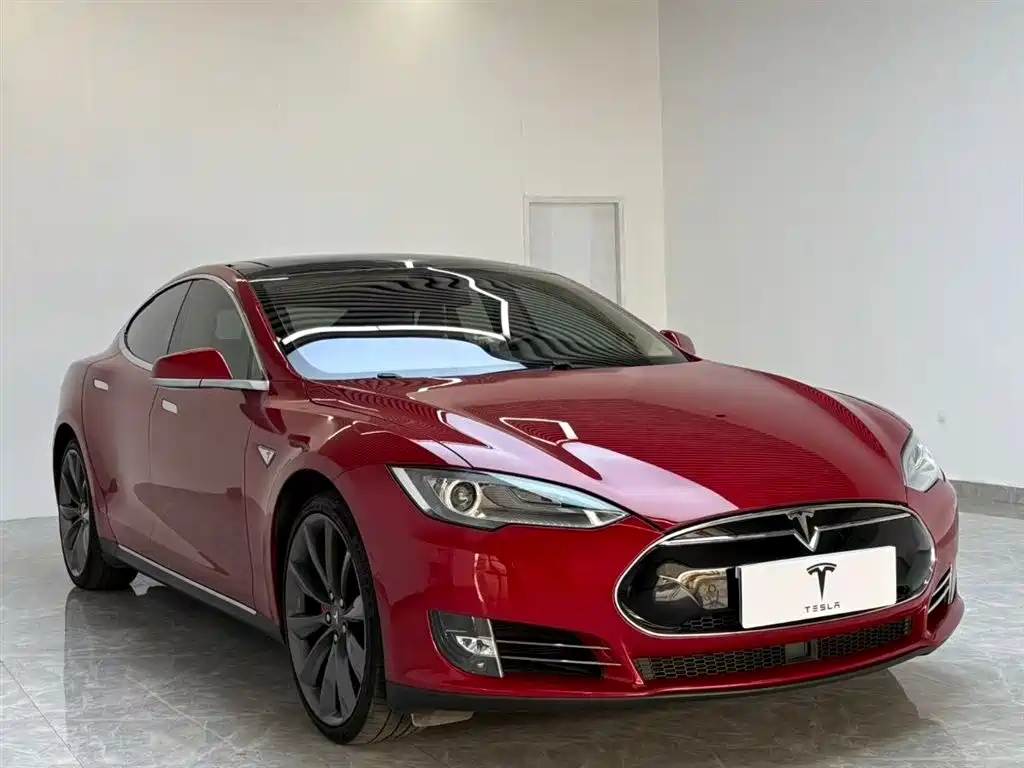 Tesla Model S 2015 — фото 3