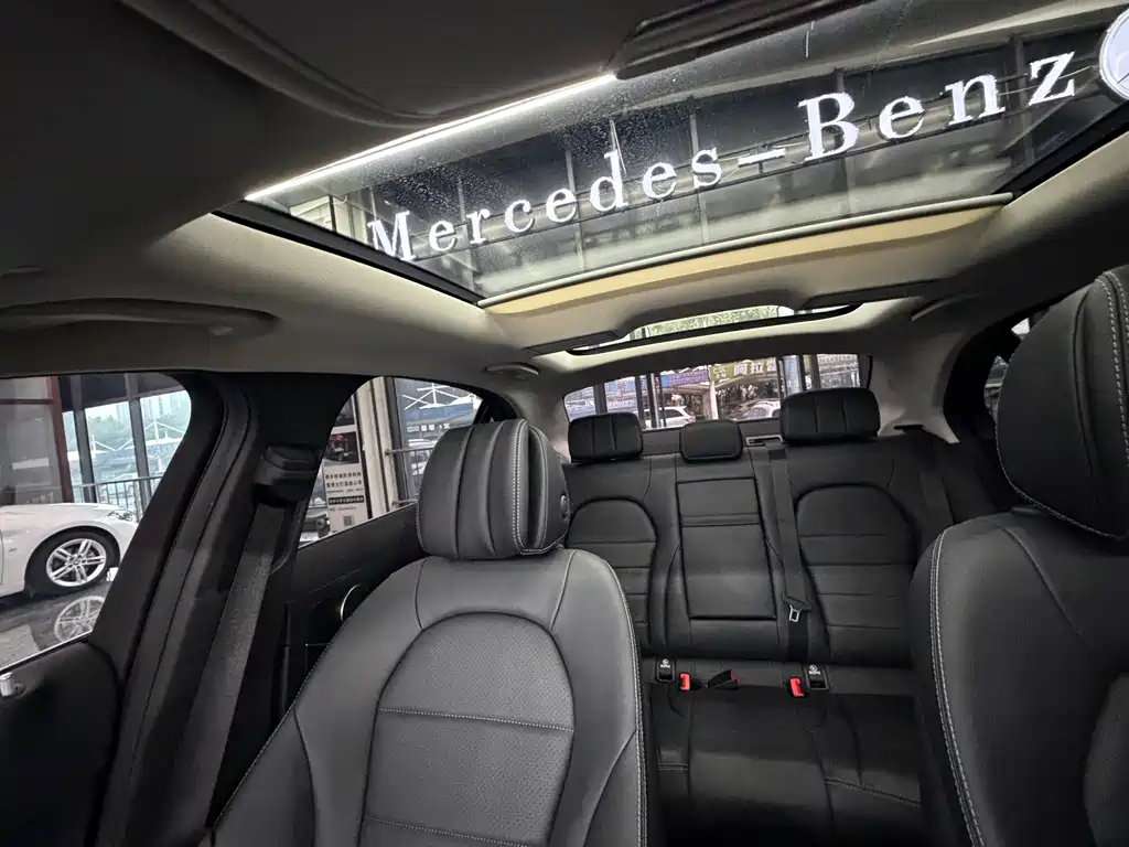 Mercedes-Benz C-Class 2020 — фото 30