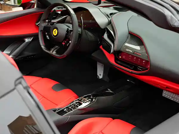Ferrari SF90 2024