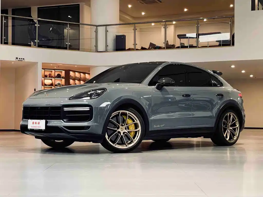 Porsche Cayenne 2023 — фото 1