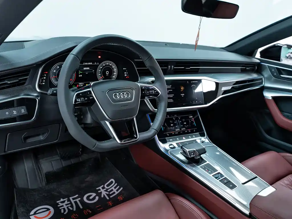 Audi A7L 2024 — фото 8