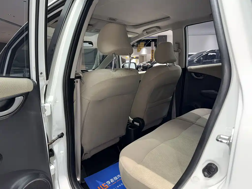 Honda Fit 2013 — фото 19