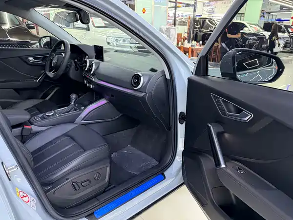 Audi Q2L 2022