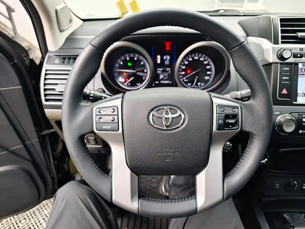 Toyota Prado 2017 — фото 11