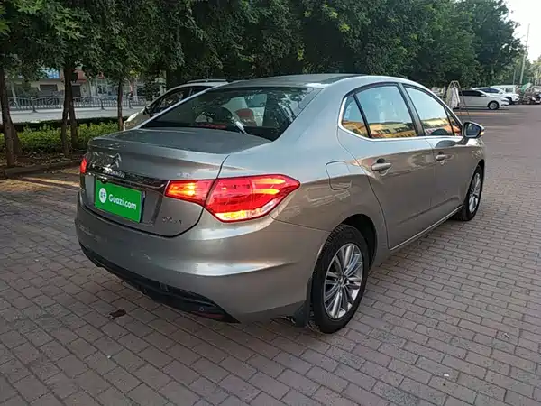 Citroën C4L 2015