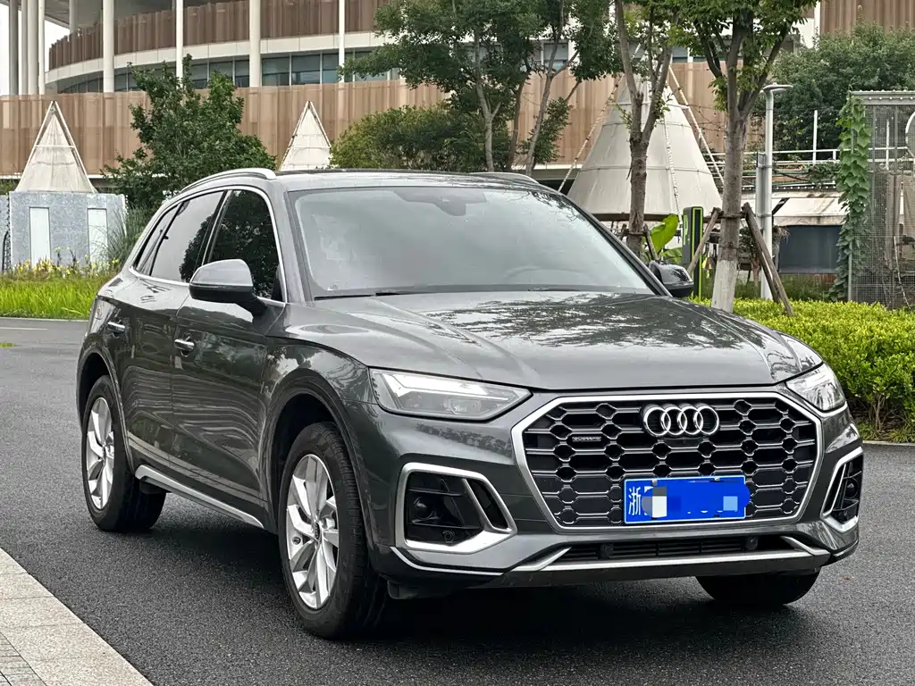 Audi Q5L 2023 — фото 3