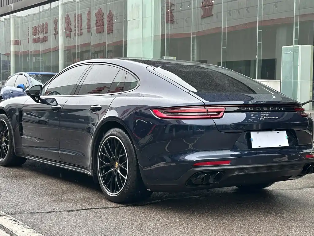 Porsche Panamera 2020 — фото 15
