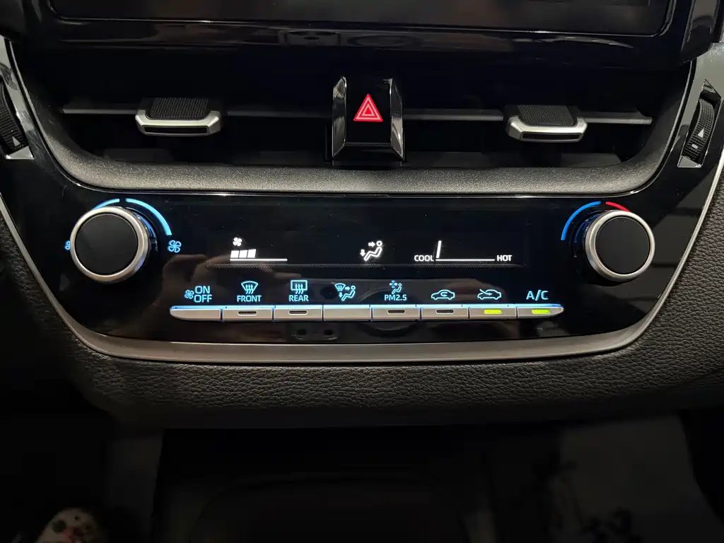 Toyota Levin 2022 — фото 15