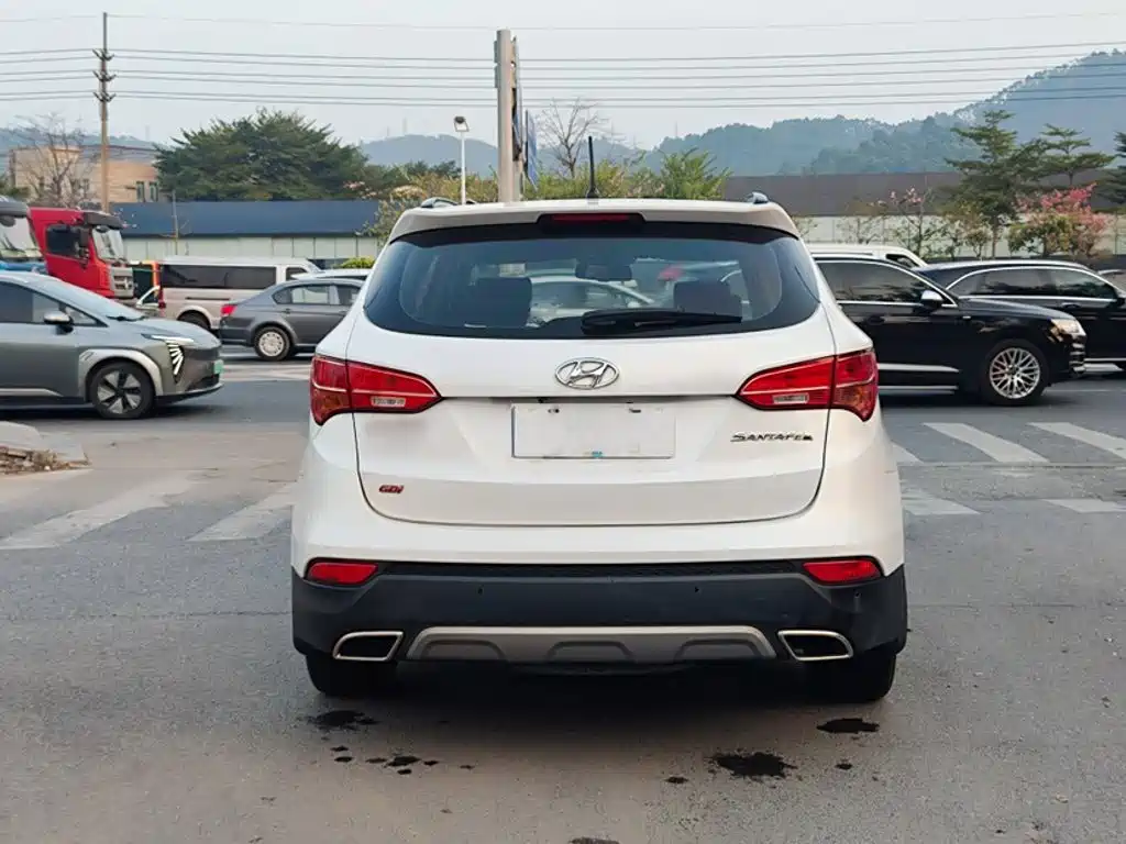 Hyundai Santa Fe 2015 — фото 24