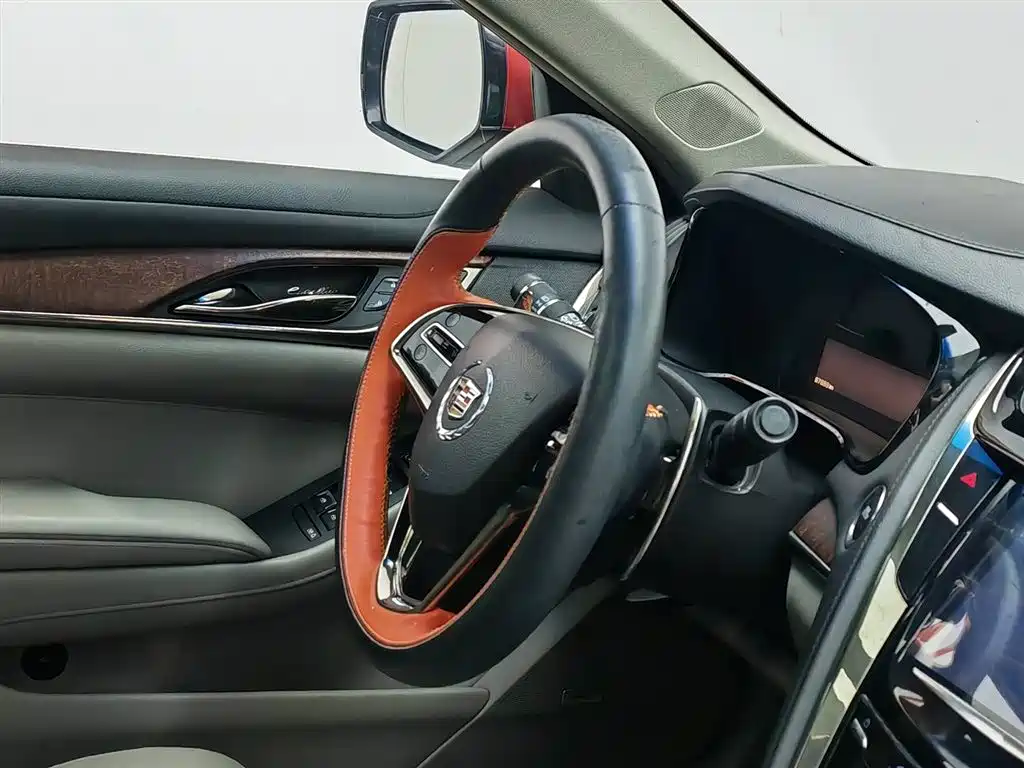 Cadillac CTS 2016 — фото 22