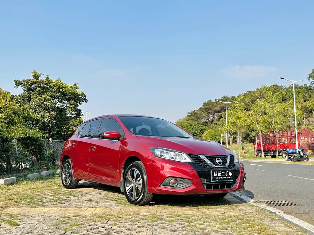 Nissan Tiida 2017 — фото 3