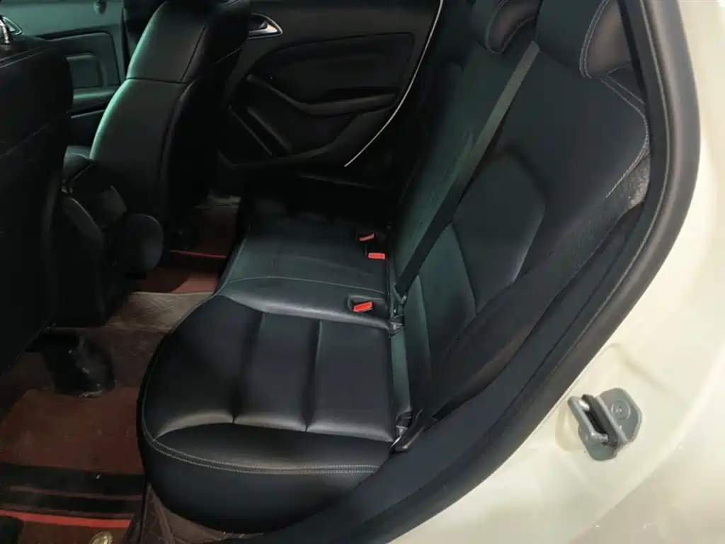 Mercedes-Benz B-Class 2017 — фото 16