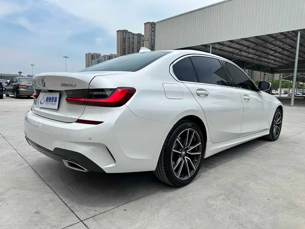 BMW 3 Series 2022