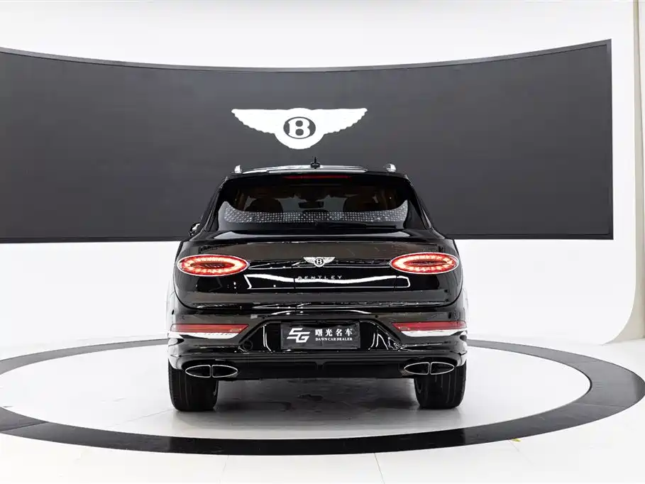 Bentley Bentayga 2021 — фото 5
