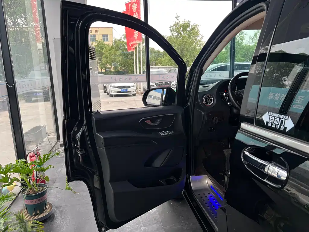 Mercedes-Benz Vito 2020 — фото 13