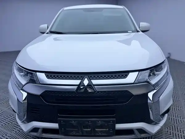 Mitsubishi Outlander 2022