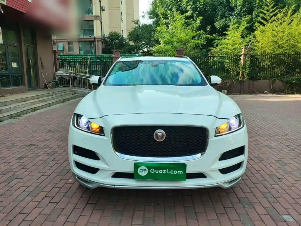 Jaguar F-PACE 2018