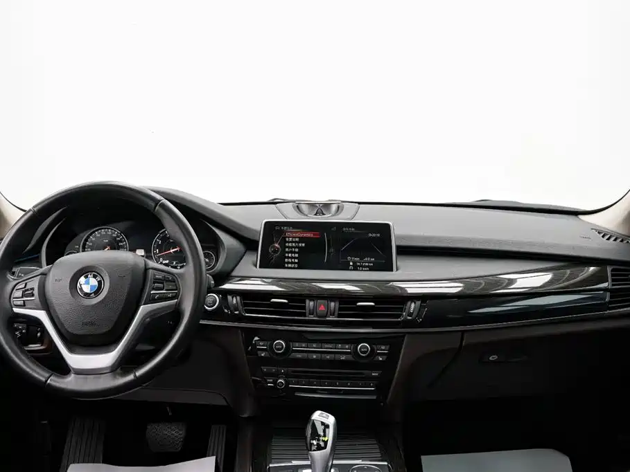 BMW X5 2016 — фото 9