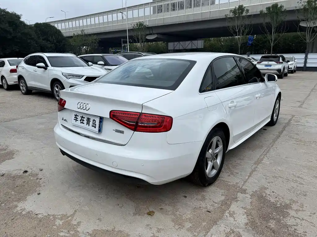 Audi A4L 2014 — фото 10