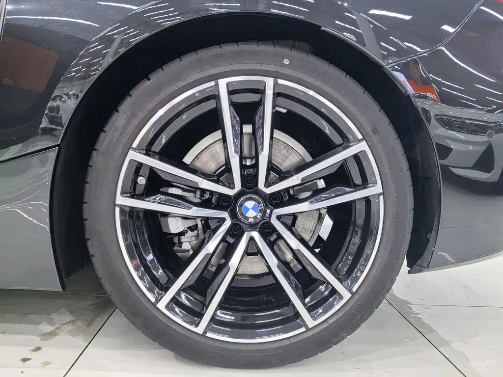 BMW Z4 2023 — фото 27