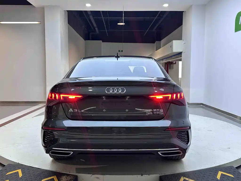 Audi A3 2023 — фото 5