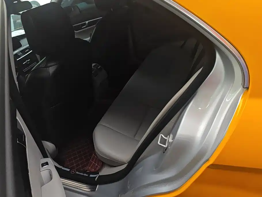 Mercedes-Benz C-Class 2012 — фото 11