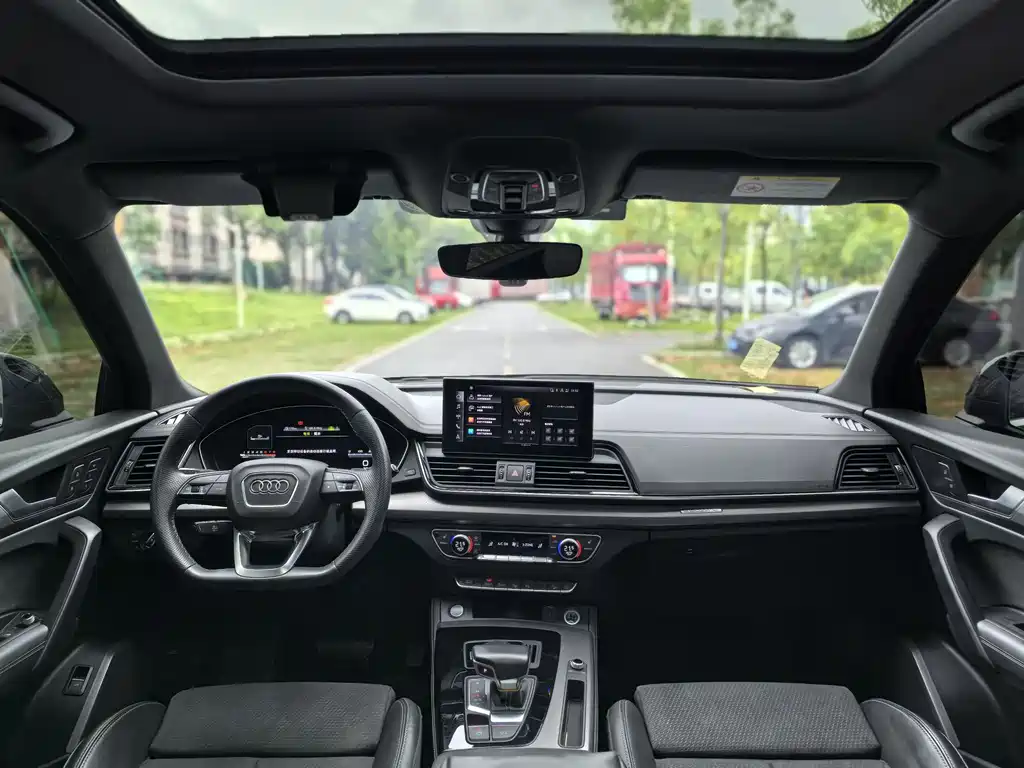 Audi Q5L Sportback 2022 — фото 9