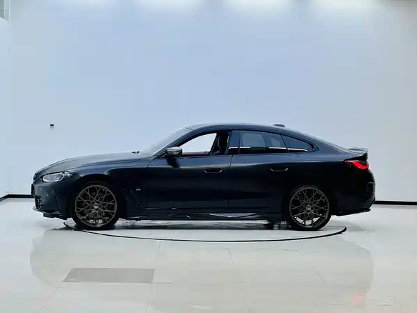 BMW i4 2022
