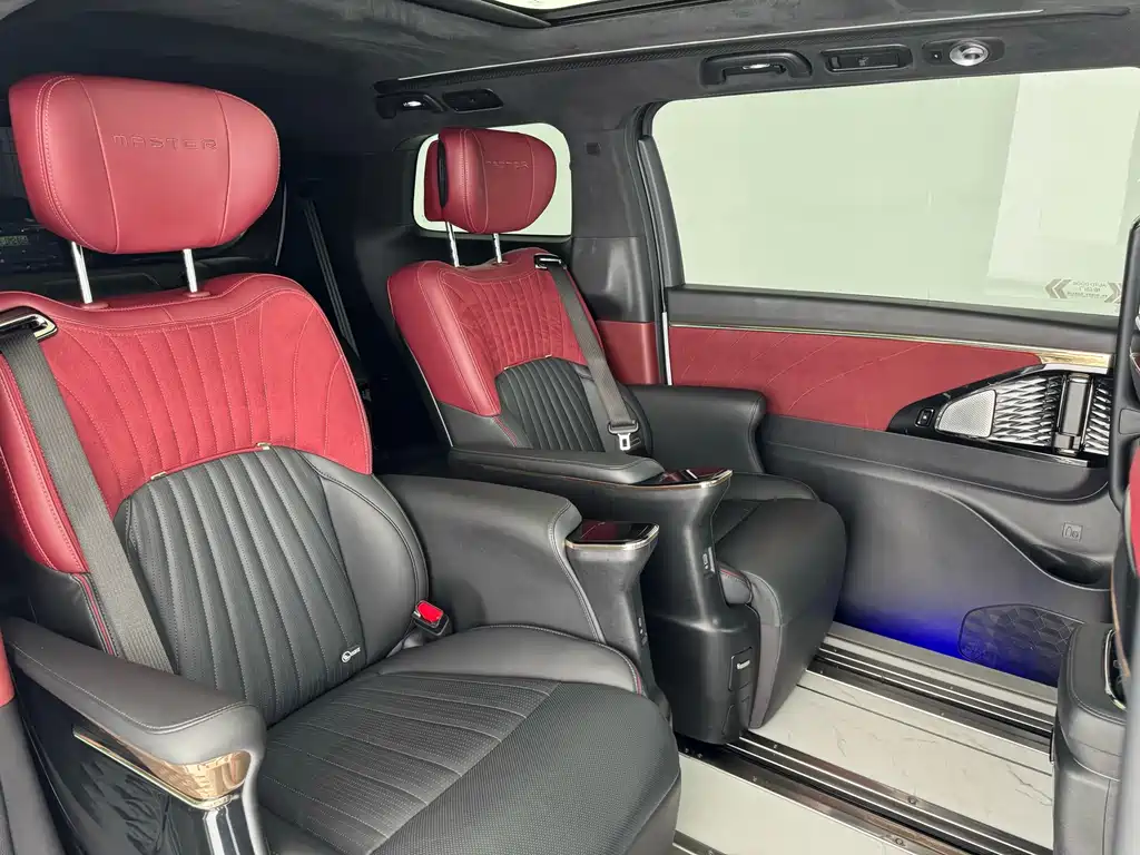 GAC Motor Trumpchi M8 2023 — фото 11
