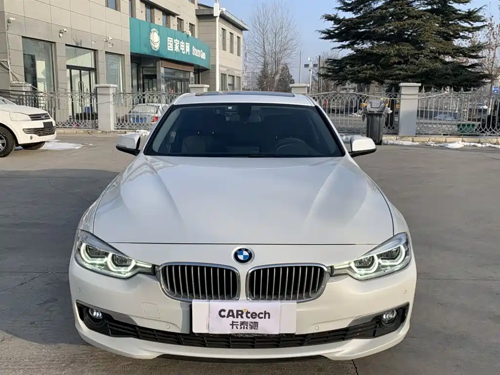 BMW 3 Series 2019 — фото 2