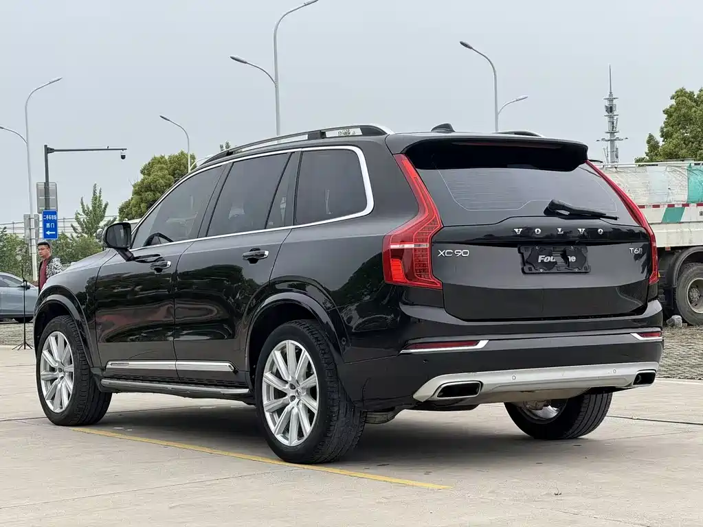 Volvo XC90 2017 — фото 4