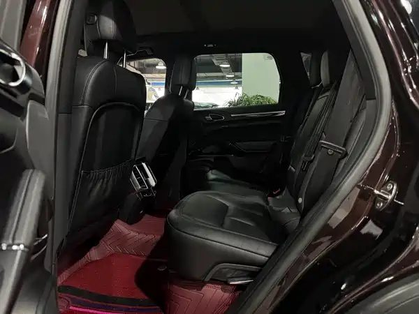 Porsche Cayenne 2016