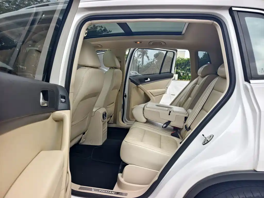 Volkswagen Tiguan 2015 — фото 12
