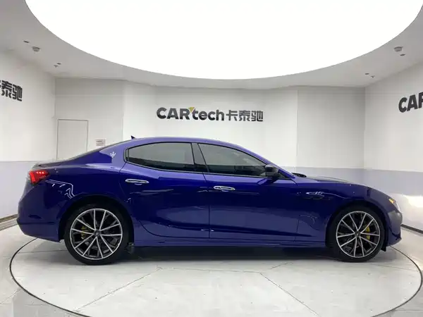 Maserati Ghibli 2021