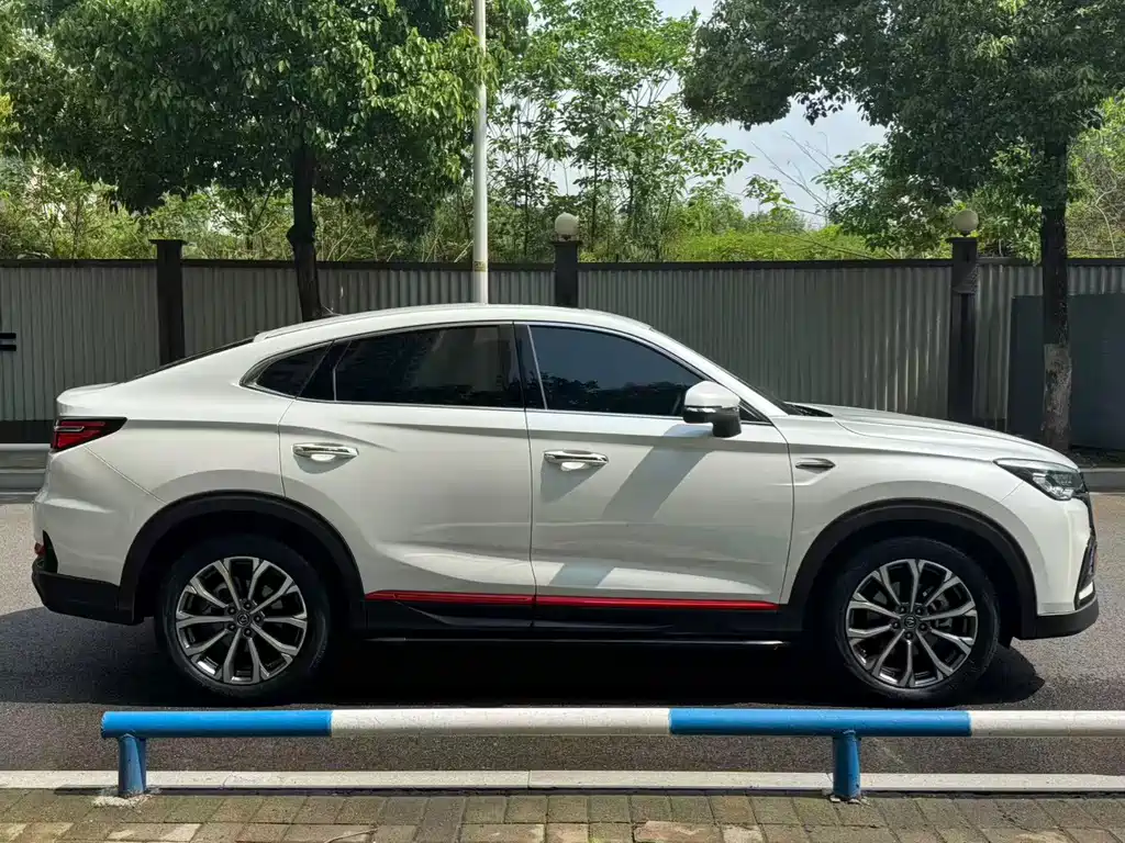 Changan CS85 COUPE 2022 — фото 4