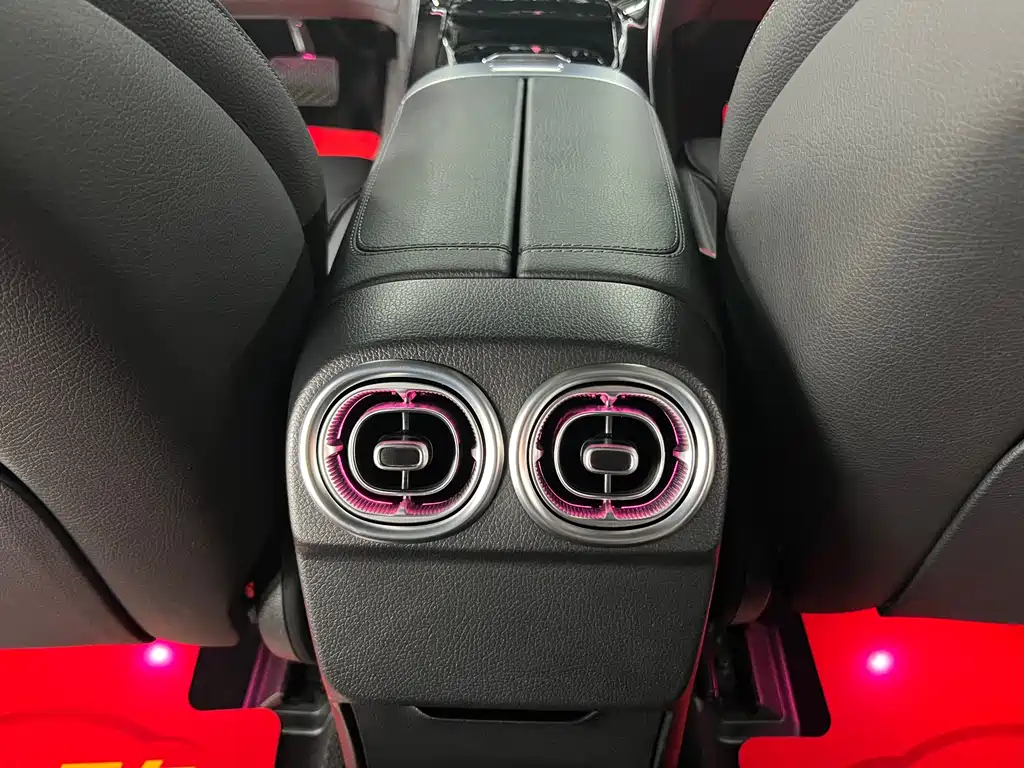 Mercedes-Benz C-Class 2022 — фото 12