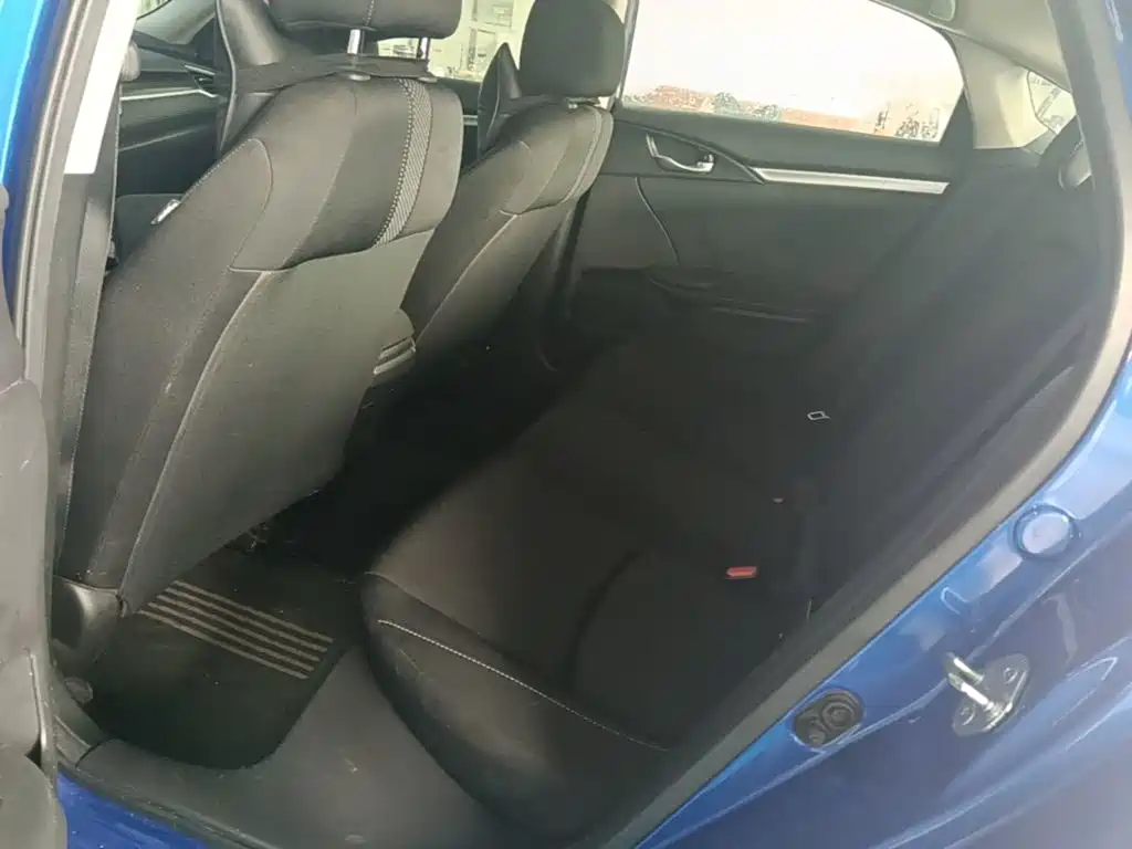 Honda Civic 2019 — фото 17