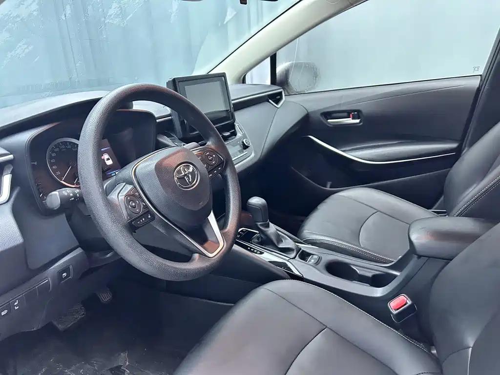 Toyota Corolla 2022 — фото 11