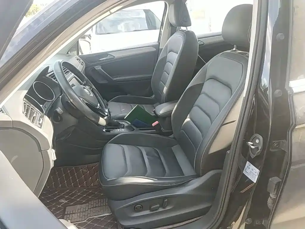 Volkswagen Tiguan L 2017 — фото 15