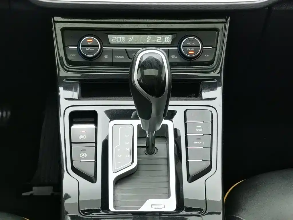 Geely Emgrand GL 2020 — фото 13