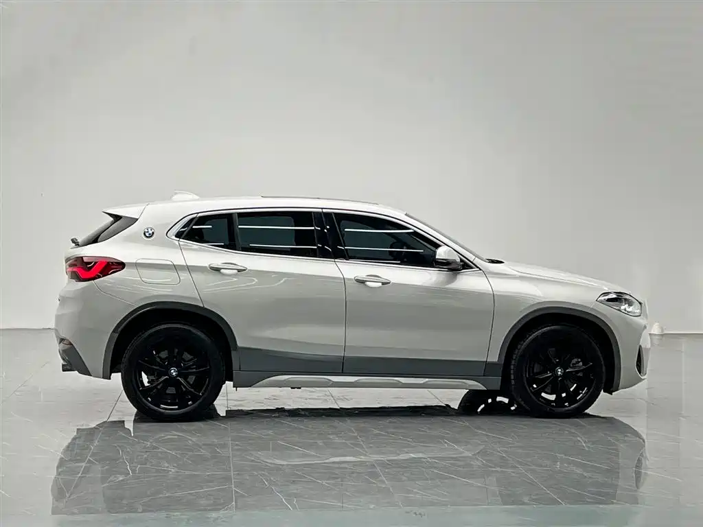 BMW X2 2023 — фото 7