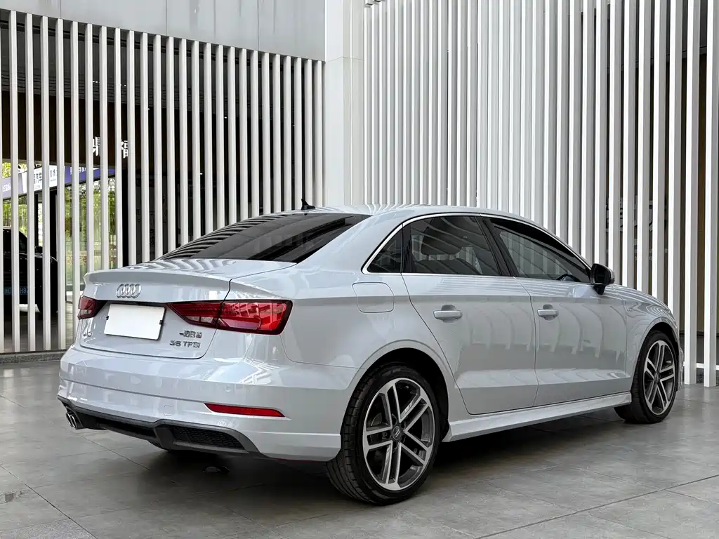 Audi A3 2020 — фото 14