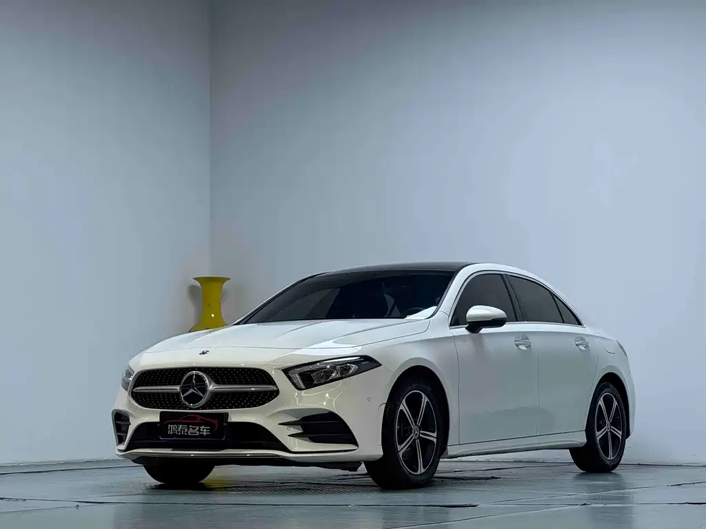 Mercedes-Benz A-Class 2023 — фото 2