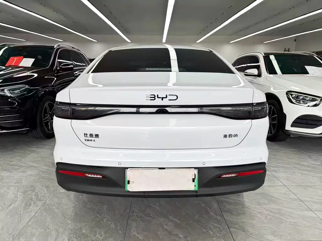 BYD Seal 05 DM-i 2025 — фото 5