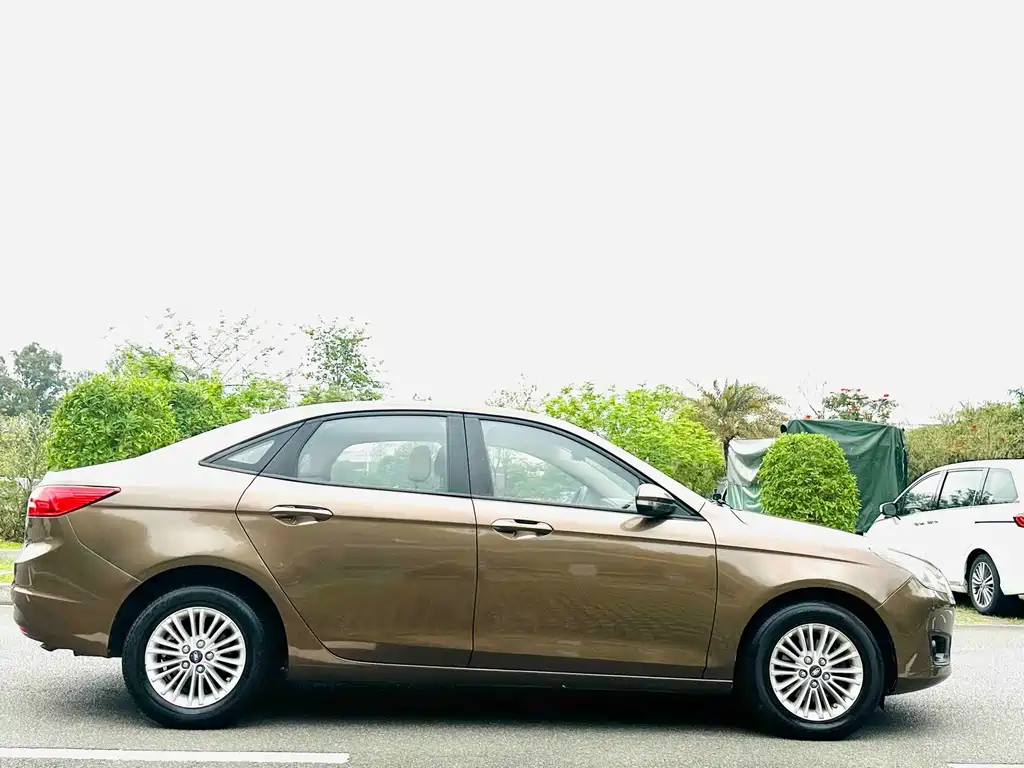 Ford Forrest 2015